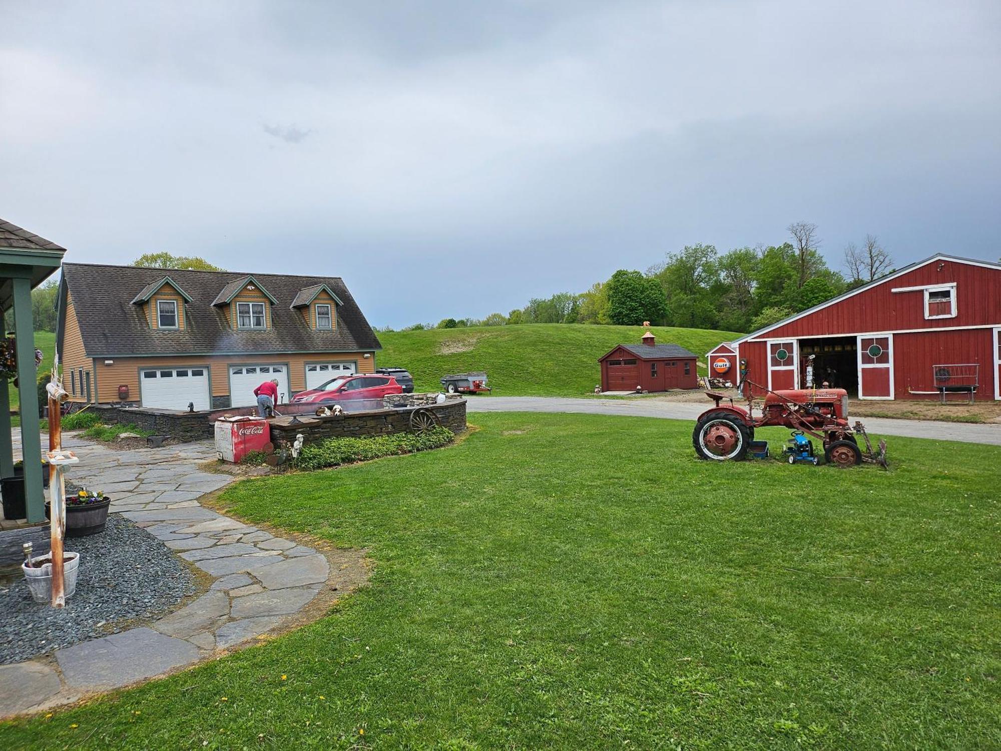 Clover Hill Farm & Country Inn Williamstown Exterior photo