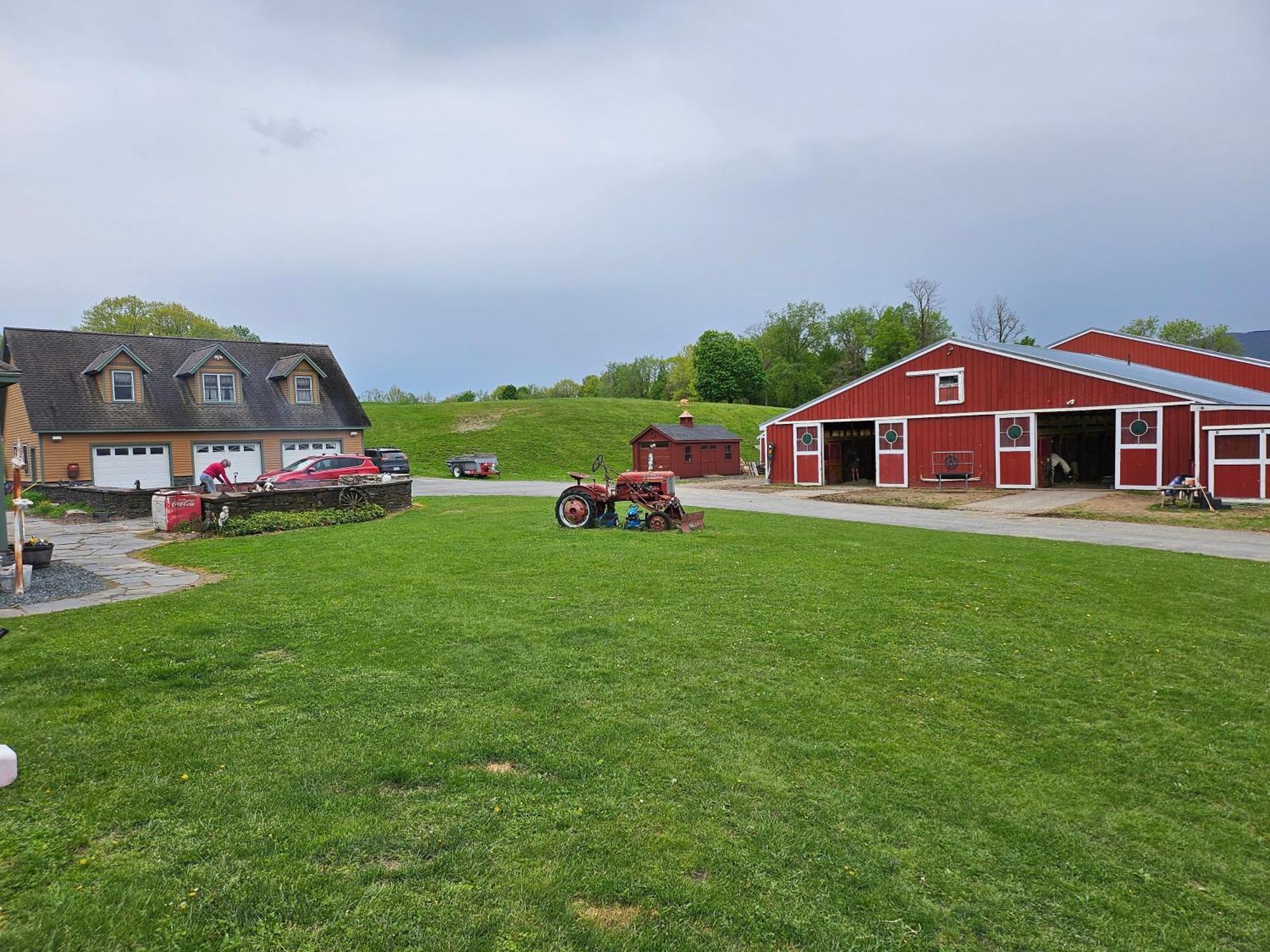Clover Hill Farm & Country Inn Williamstown Exterior photo